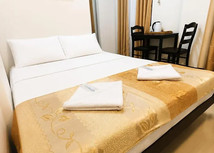 Metrohive - Cozy Near Naia Airport & Pitx *
