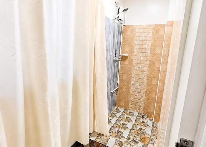 Metrohive - Cozy Near Naia Airport & Pitx *